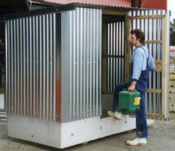 Single door chemical storage shed