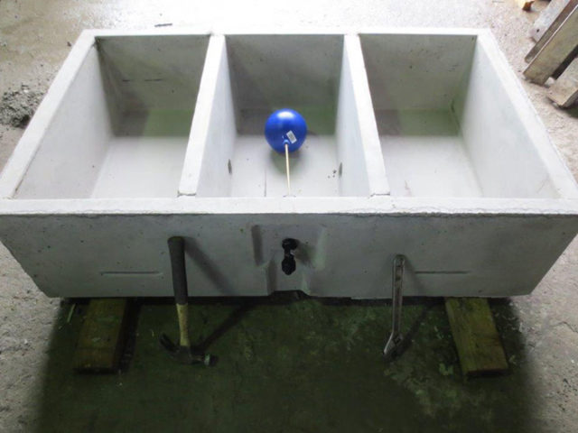 Double Chamber Ballcock Protector Trough