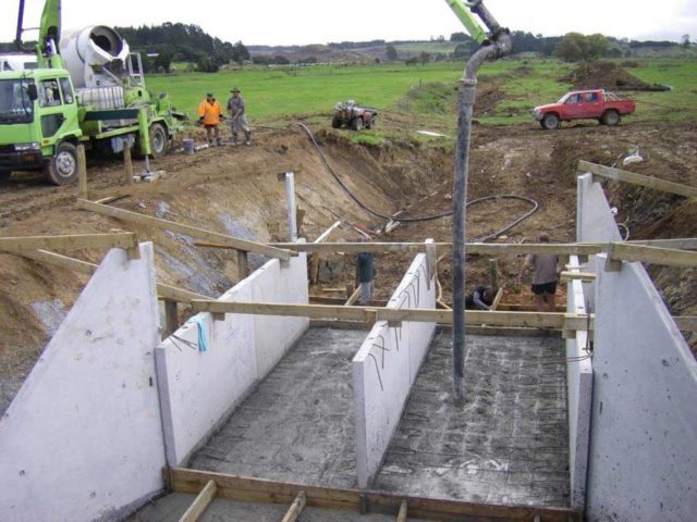 The construction of the flood gate system