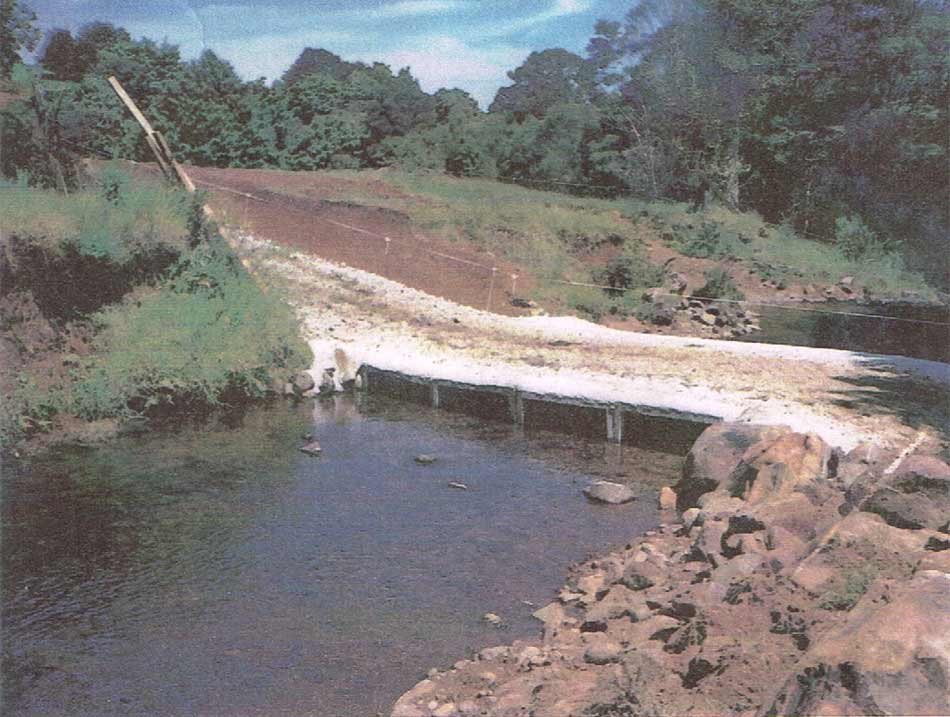 Silage feeders used as a crossing bridge