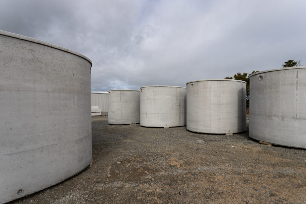 Wade Concrete Products 23000 Litre Oval Water Tank (4)
