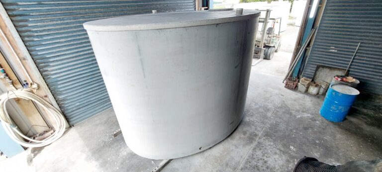 Wade Concrete Products 23000 Litre Oval Water Tank (4)