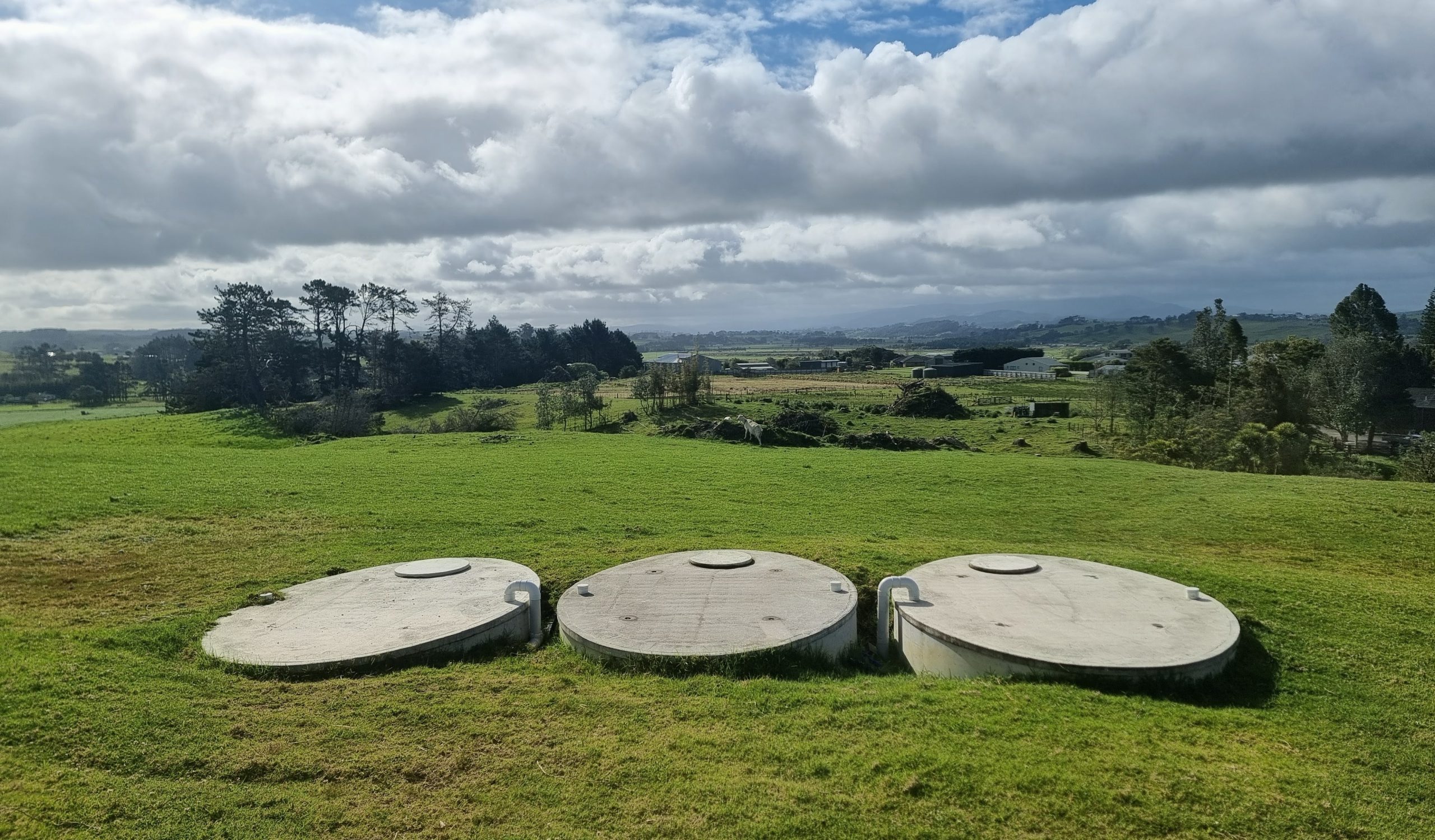Wade Concrete Precast Oval Water Tanks (6)